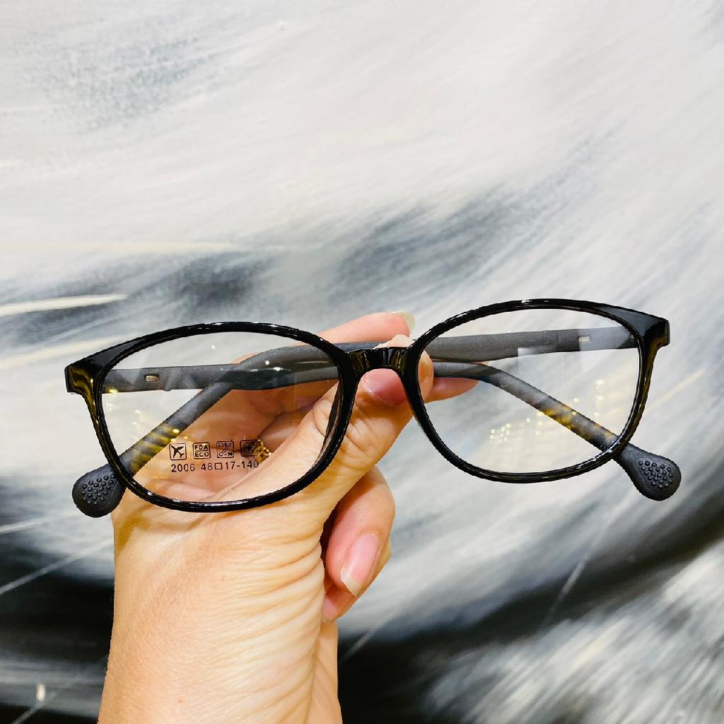 Gọng kính nhựa dẻo thời trang trẻ trung siêu nhẹ siêu bền Ouress 2006