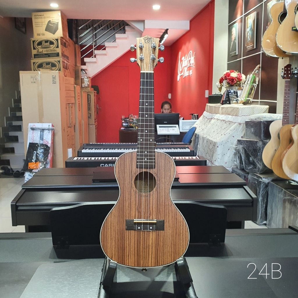 Đàn Ukulele Concert Chard U 24INCH Gỗ Gụ Cao Cấp Siêu Bền Chính Hãng - Full phụ kiện - Bảo hành 12 tháng