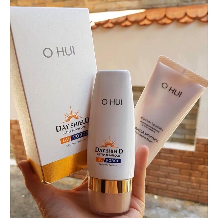 Kem chống nắng Ohui (Ohui Day Shield Ultra Sunblock UV Force SPF50+/PA++++)