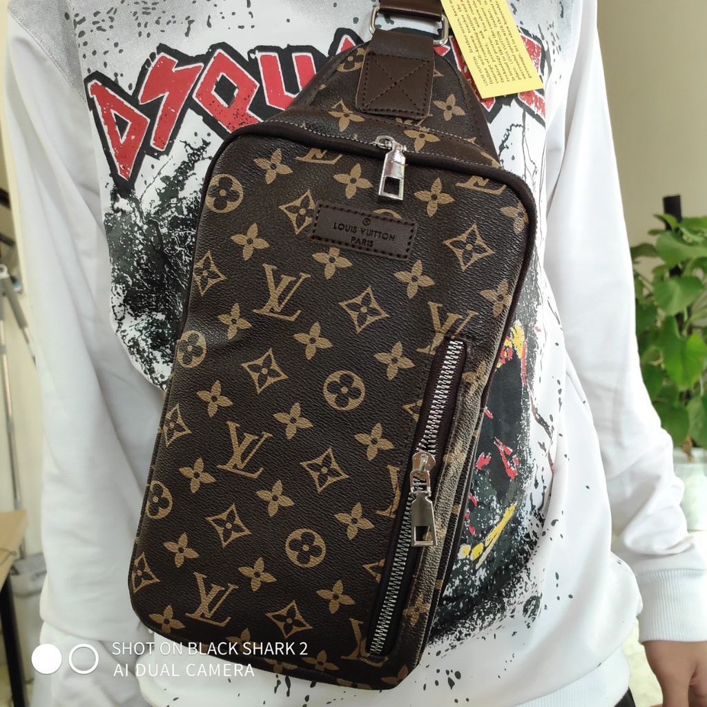 Túi Đeo Chéo Nam Túi  L. v  Mini phong cách thời trang - Phù hợp đi du lịch, đi chơi