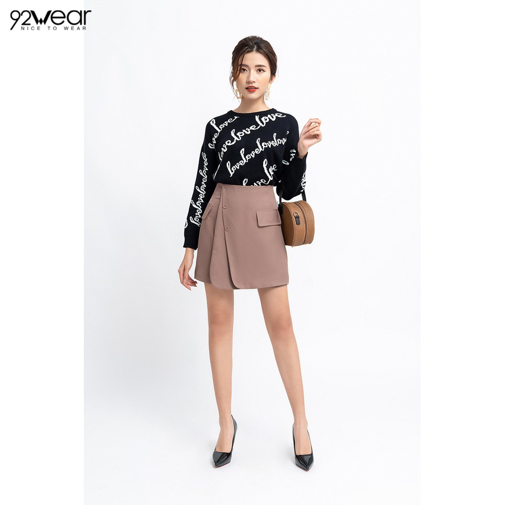 Chân váy chữ A ngắn 2 vạt trước JAW0819 92WEAR | BigBuy360 - bigbuy360.vn