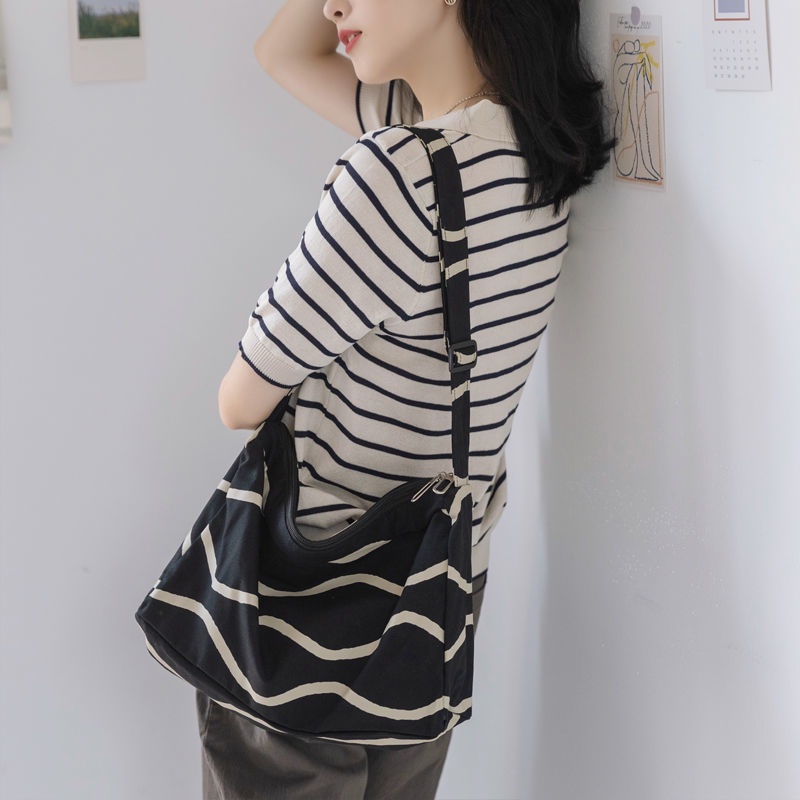 Túi Xách Canvas Họa Tiết Kẻ Sọc Sức Chứa Lớn 4 Kiểu Dáng Hàn Quốc Cho Nữ