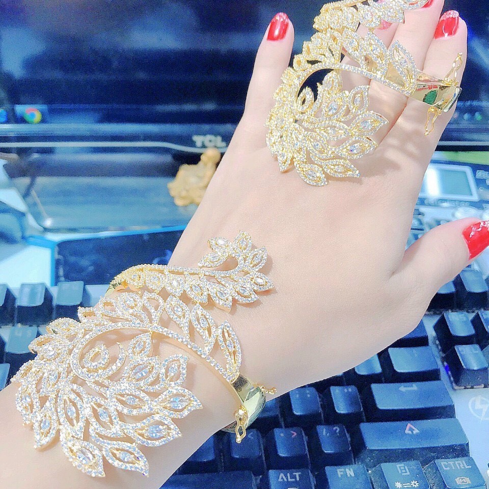 Vòng Tay Nữ Phượng Múa Màu Vàng Sang Chảnh - Vòng Tay Nữ Đẹp - Bền màu - Không Đen Không Ngứa