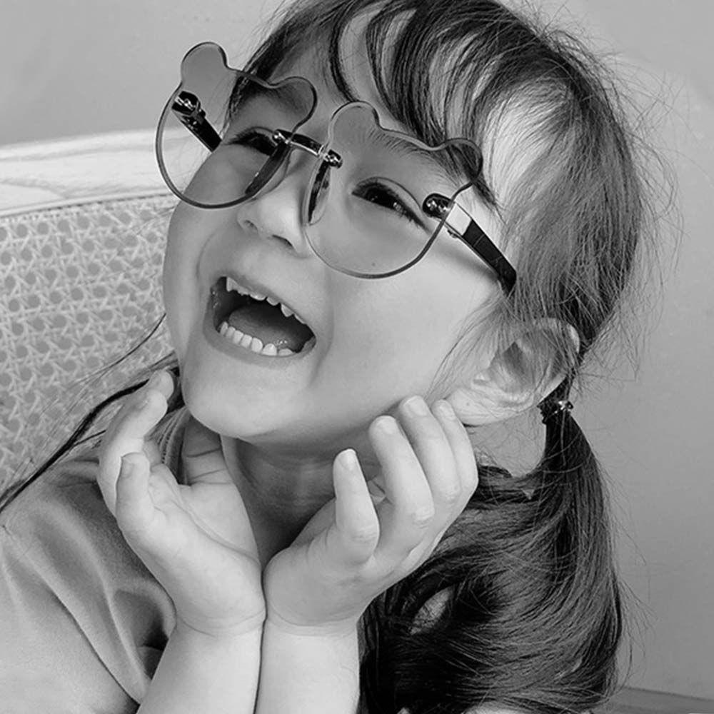 LILYES Kính Mát Gọng Nhỏ Họa Tiết Hoạt Hình Dễ Thương Cho Bé