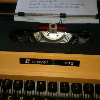 Máy đánh chữ K clover 815