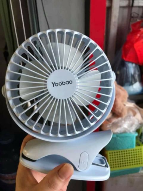 Quạt tích điện mini