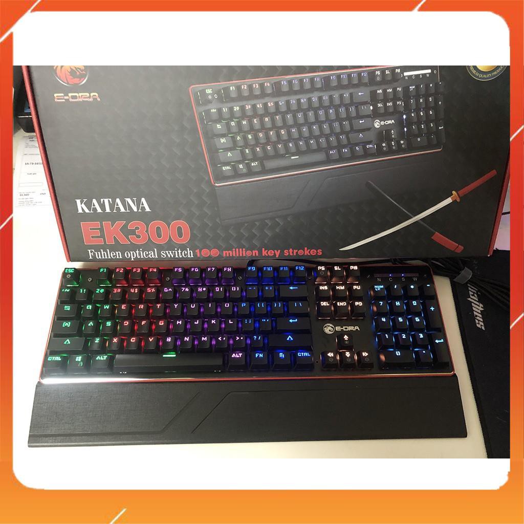 Bàn phím cơ Gaming E-DRA EK300 - Chống nước - Có kê tay - Led 7 màu - BH 24 tháng
