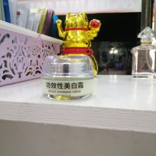 Kem trắng da ban đêm