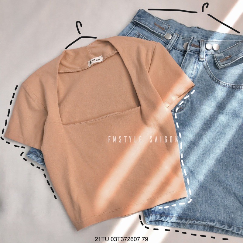 Áo thun tay ngắn crop cổ U kiểu ulzzang thời trang nữ Fmstyle Saigon 21TU03T372607 | BigBuy360 - bigbuy360.vn