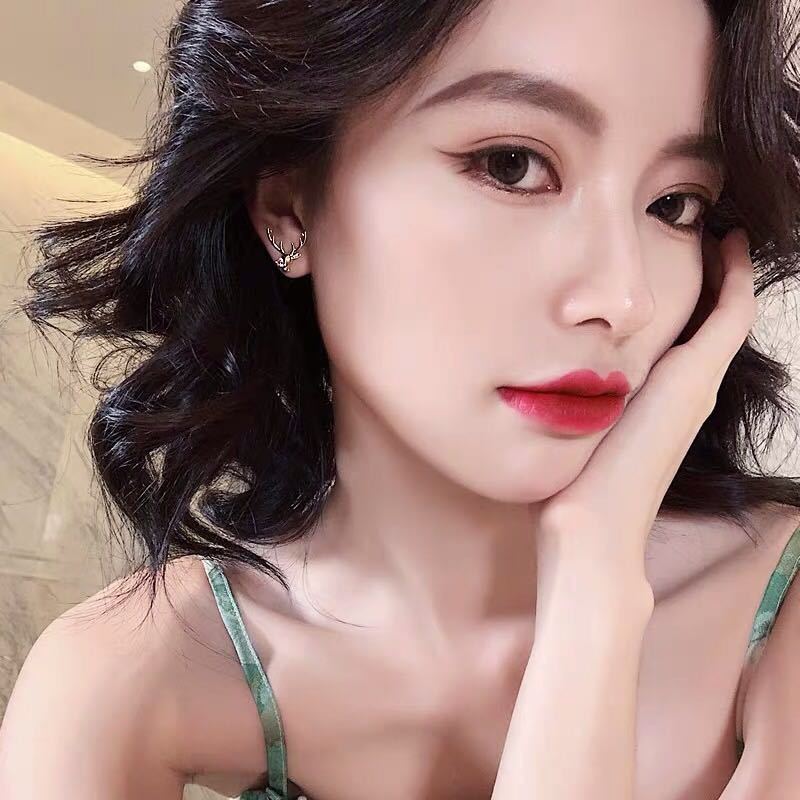 Bông tai hình chú nai dễ thương phong cách Hàn Quốc