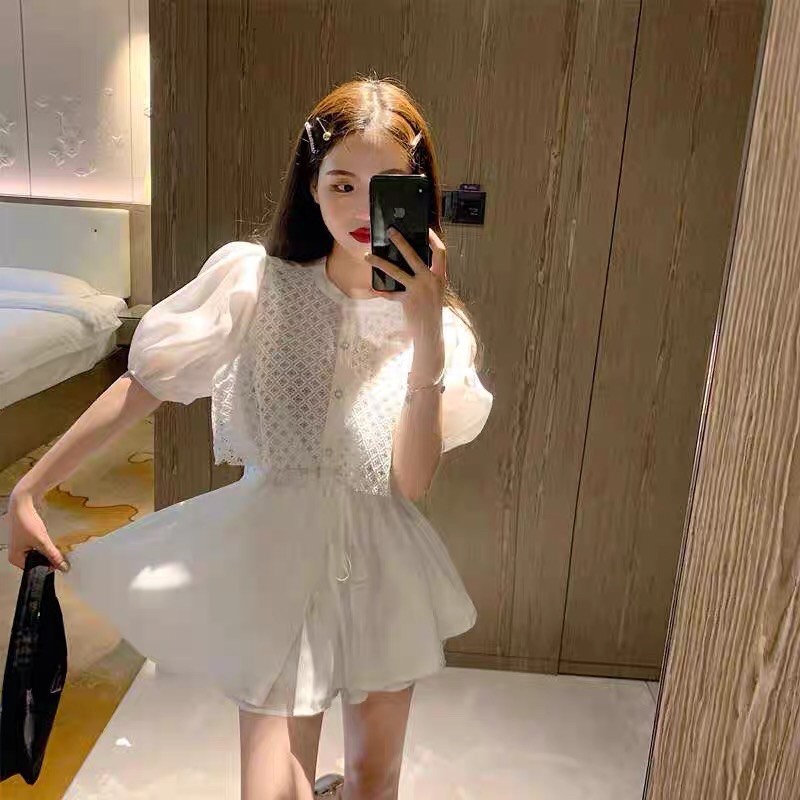 Set Áo Sơmi Kiểu Cổ Trụ Phối Hoa Kèm Short