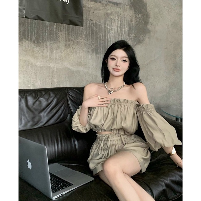 Set áo crop bẹt vai bo chun + short lưng cao nơ