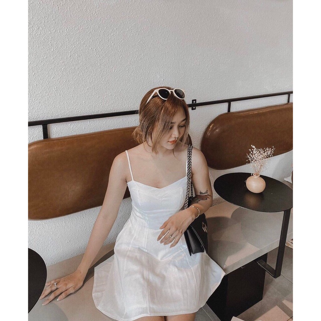 Đ. 2d trắng cúp ngực Đ2953 (hình thật)