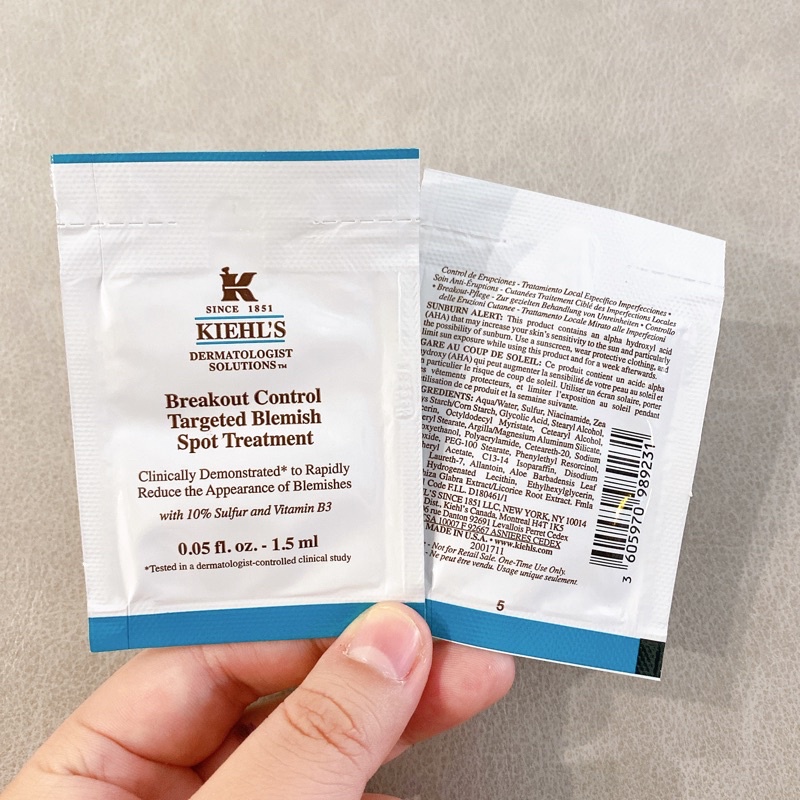 Chấm mụn Kiehl's Breakout Control Targeted Acne Spot Treatment