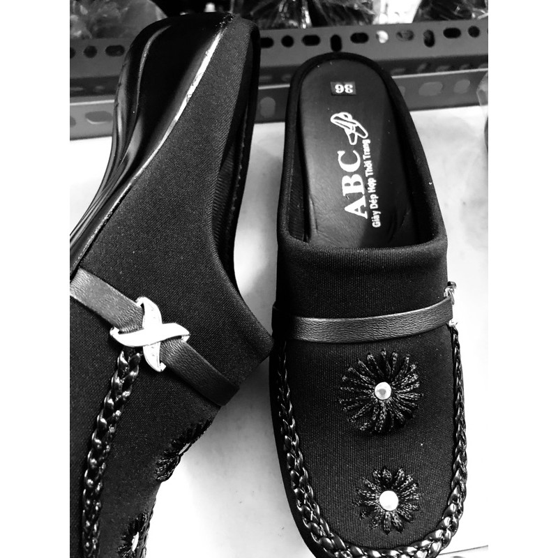 [Hình thật] [Siêu rẻ] [Freeship] Dép sục bà trung niên, siêu nhẹ. | BigBuy360 - bigbuy360.vn