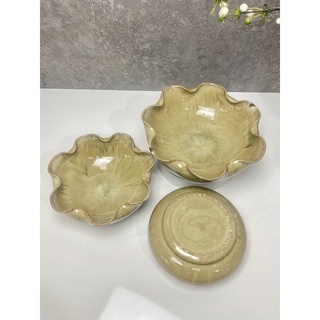 Bát sen thả hoa Bát Tràng. TH02