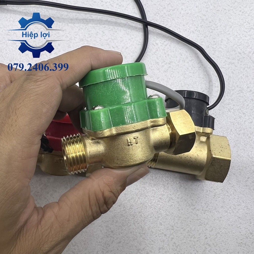 Rơ le máy bơm tăng áp - cảm biến dòng chảy