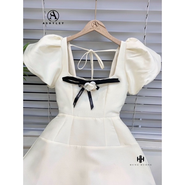 Váy tafta xoè tay bồng kèm hoa