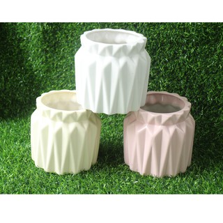 Chậu sứ vân khía miệng túm xinh xắn