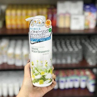 Sữa tắm trắng da Manis từ nhật 450ml