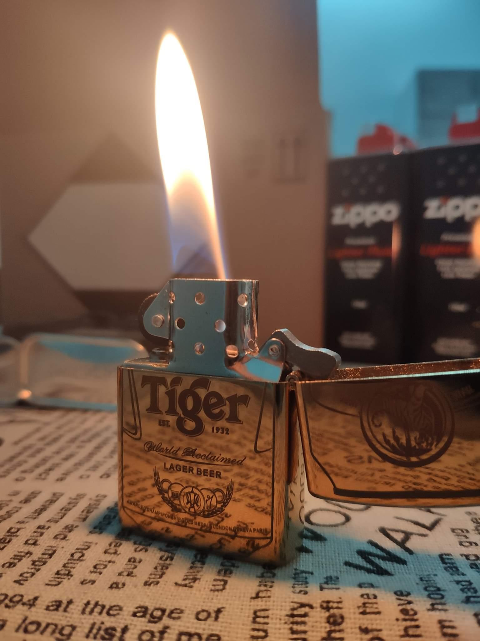 Vỏ Bật Lửa Zippo Khắc Laze Hình Chai Bia Tiger