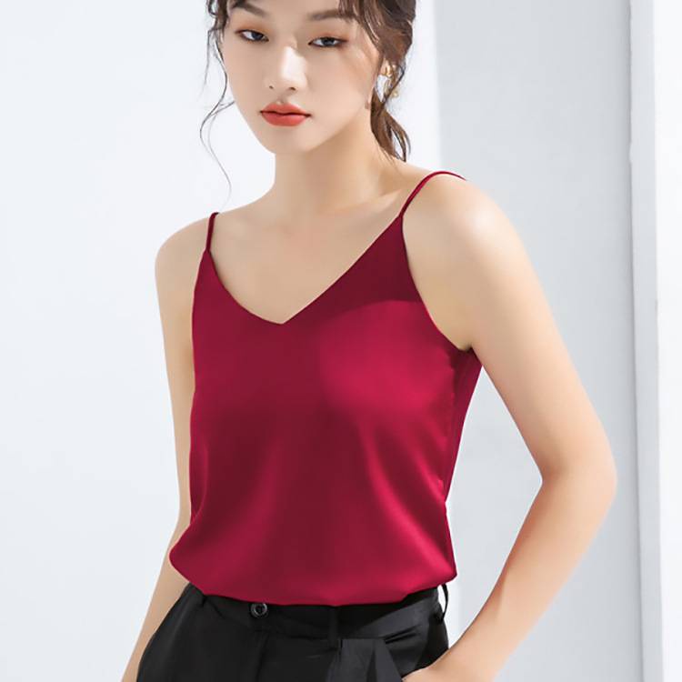 2021 spring and summer Korean version of the new sexy satin silk loose thin exterior wear inside the hinge bottoming shirt