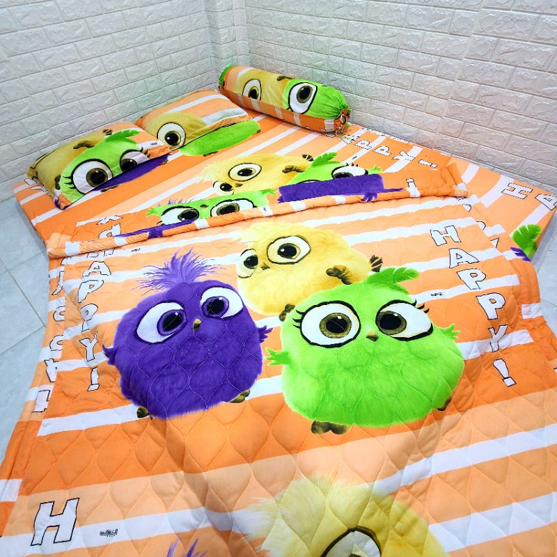 BỘ DRAP THUN HÀN QUỐC ANGRY BIRDS [ 5 MÓN : 1 GA TRẢI GIƯỜNG, 2 VỎ GỐI NẰM, 1 VỎ GỐI ÔM, 1 MỀN CHẦN GÒN ].