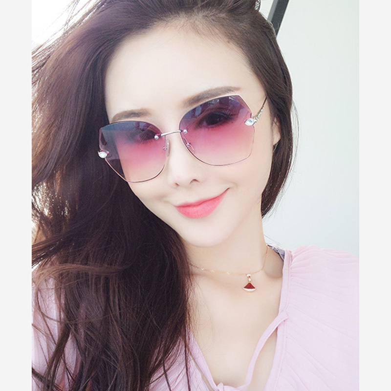 Kính râm nữ thời trang Ulzzang chống chói cực tốt, kính mát Hàn Quốc cao cấp ôm mặt chống nắng bảo vệ mắt đẹp 032
