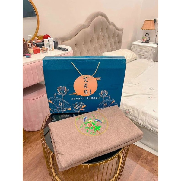 Thảm ngải cứu nội địa trung_ Quỳnh Mai