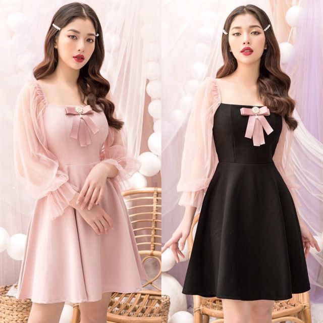 Đầm xòe cổ vuông phối tay lưới