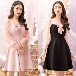 Đầm xòe cổ vuông phối tay lưới