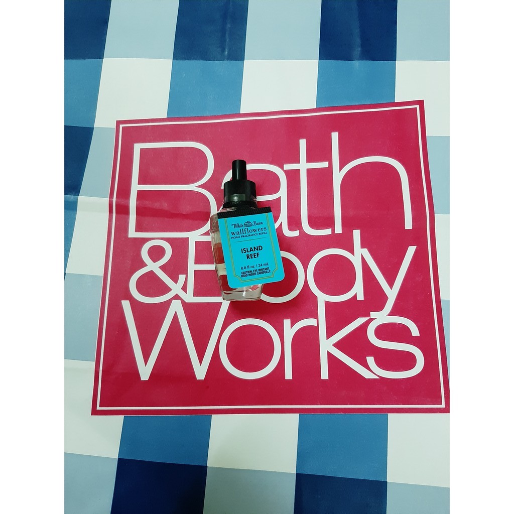 tinh dầu Bath & Body Works Gray Flower Top Wallflowers Fragrance | BigBuy360 - bigbuy360.vn