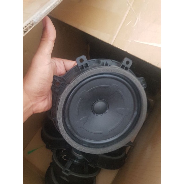 loa HUYNDAI tháo xe santanfe cho hệ thống âm thanh loa xe hơi loa ô tô size 16cm giá 1 cái