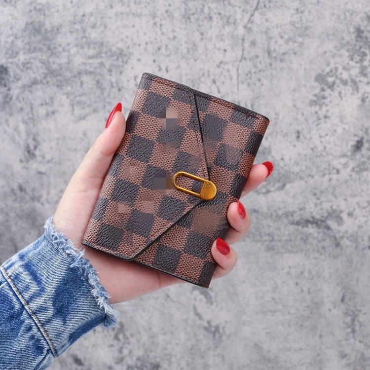 Ví Ngắn Mini 30% Thời Trang Âu Mỹ Hàng Mới Bán Chạy Có Sẵn Ví Đựng Thẻ Phong Cách Retro Đơn Giản Dành Cho Bạn Nữ