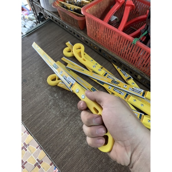 CƯA THẠCH CAO, CƯA GỖ CÁN NHỰA NHỎ GỌN 2 TẤC