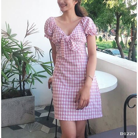 Váy caro nơ ngực