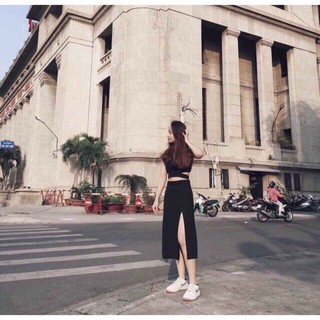 Chân váy midi xẻ tà