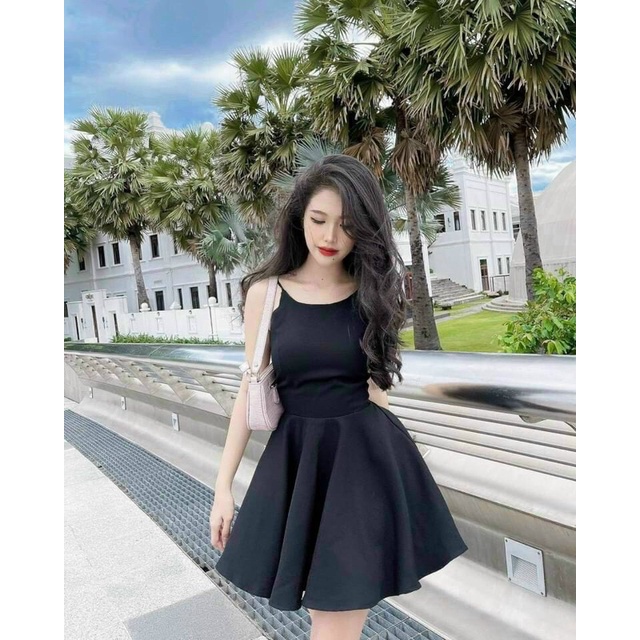 Đầm đen 2 dây xoè đan dây