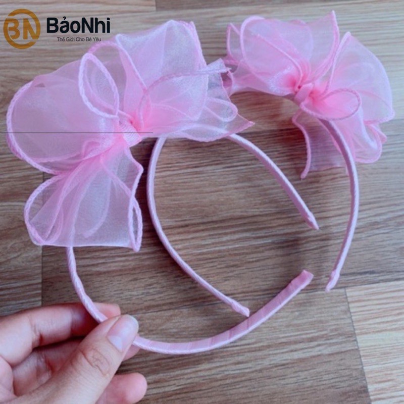 Cài tóc nơ cho bé 01