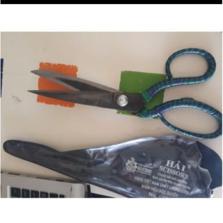 Combo Kéo cắt vải loại 1 và 2 vỉ kim nhật