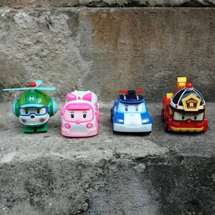 Robocar Poli Mô Hình Nhân Vật Robot Biến Hình Thành 1 Bộ 4 Nhân Vật Trong Phim Hoạt Hình