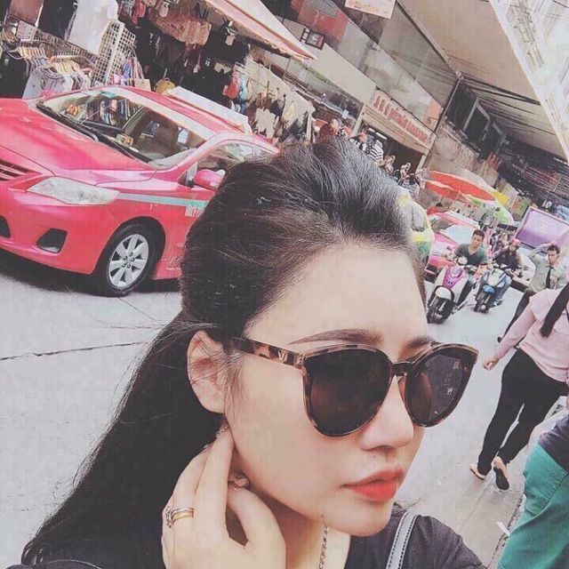 Nhập GHN431TUYEN để giảm 30k _ Kính thời trang Gentle monster blackpeter