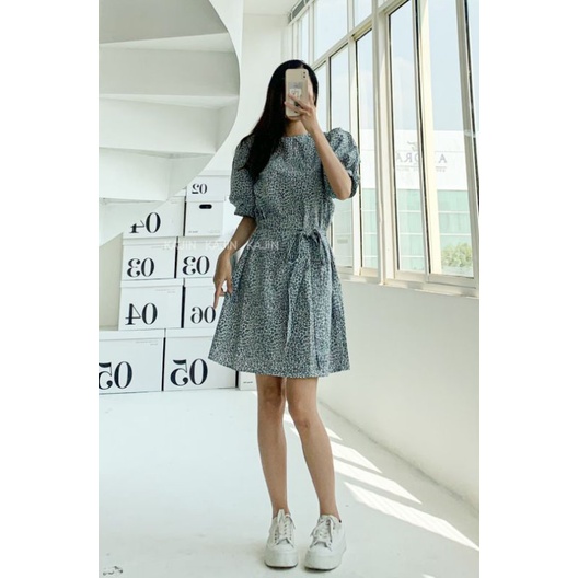 Đầm cotton tay phồng, form A, dây buộc eo