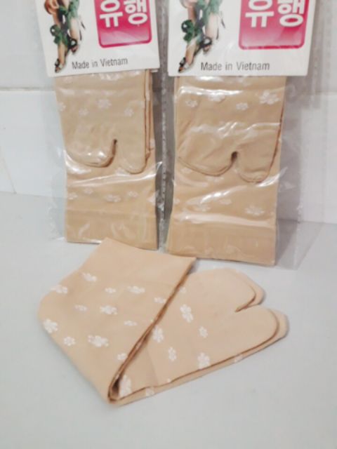 Vớ  ngắn nữ VNXK màu da họa tiết hoa nhí