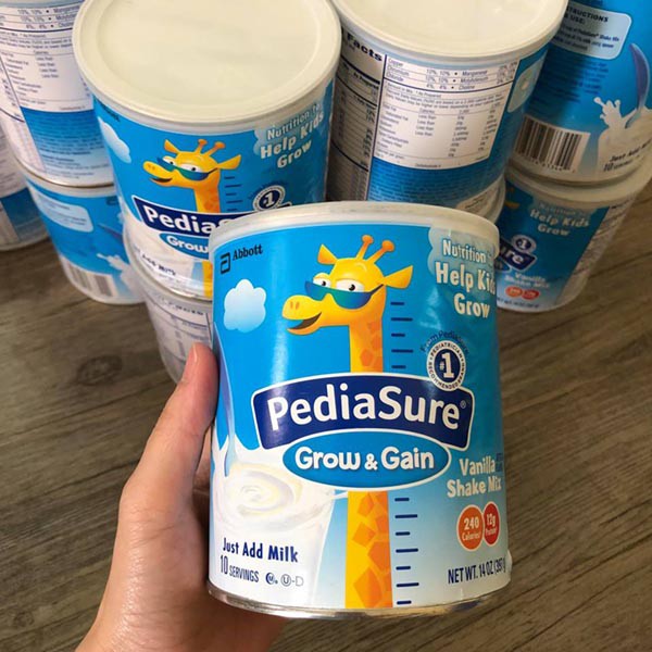 [ DATE XA ]  Sữa Bột PEDIASURE Grow and Gain Powder Shake Mix hương Vanilla của MỸ 400g