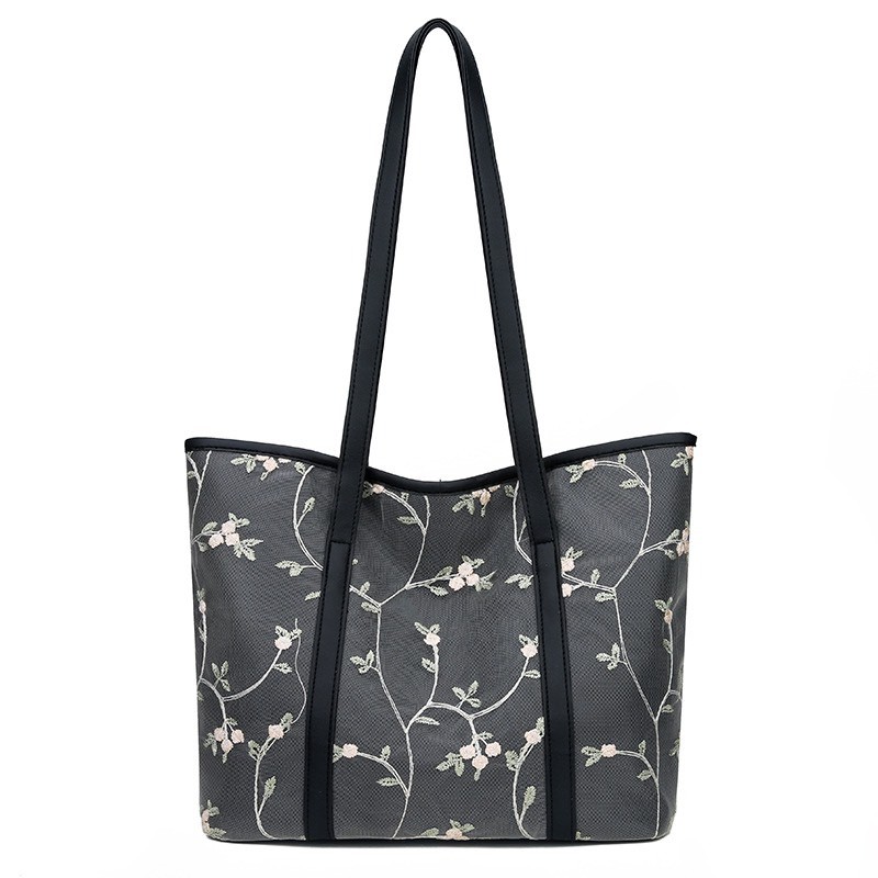 Túi xách đeo vai nữ da PU T91 31x26x15cm thêu hoa ren (Trắng-Đen)