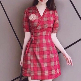 Váy kẻ thô đũi kèm hoa