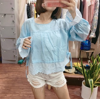 Áo thun tay dài tay pha ren