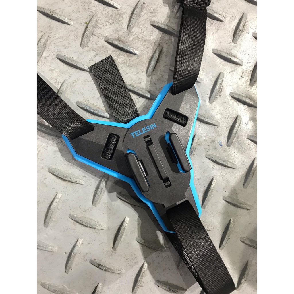 Mount cằm gắng camera hành trình lên nón bảo hiểm Fullface