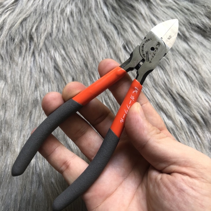 Kìm cắt Nhật chính hãng, loại 6inch, rất sắc bén, cách điện tốt, dễ sử dụng